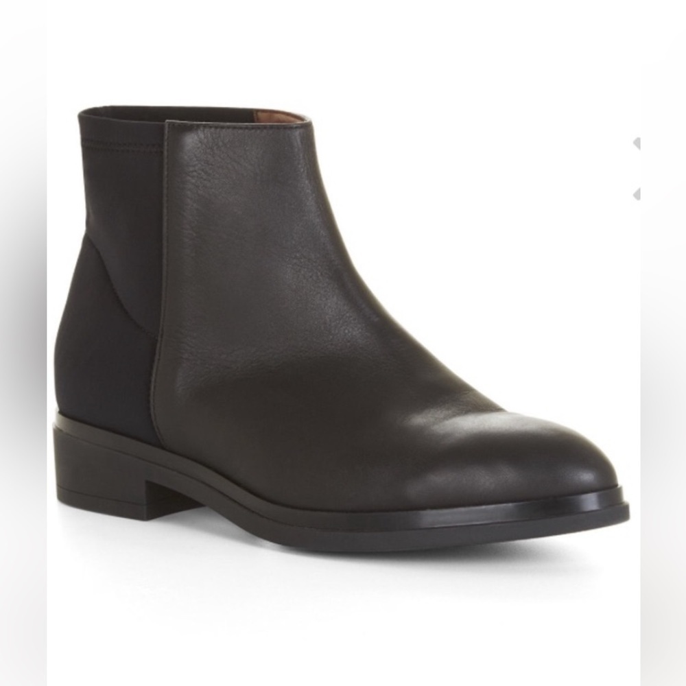 New BCBGMaxAzria Black Cow Leather Ankle Boots 9.5 Collin